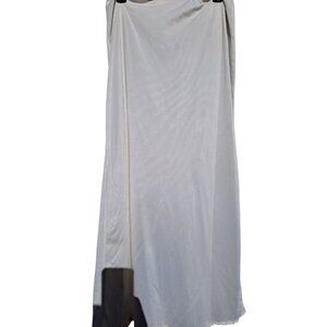 VTG OLGA Ivory Nylon Half Slip Womens Lingerie Underskirt Lace Hem (Flaw)